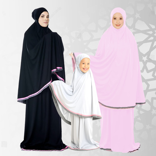 Muslim women pray - women, shalat